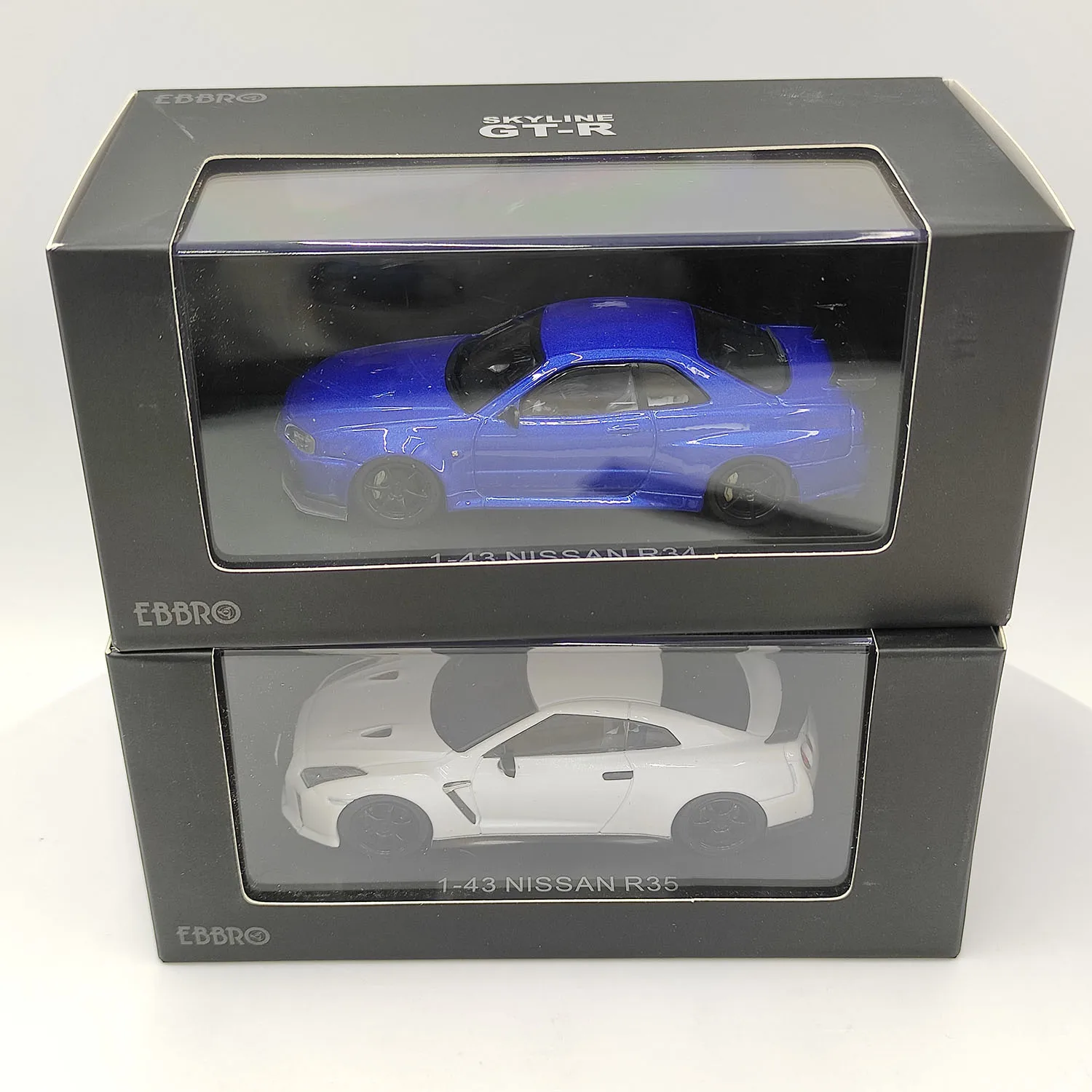 Diecast1:43 EBBRO Scale NISSAN R34 Alloy Car Model Collectible Toy Gift Souvenir Display Ornament
Diecast1:43 EBBRO Scale NISSAN R34 Alloy Car Model Collectible Toy Gift Souvenir Display Ornament