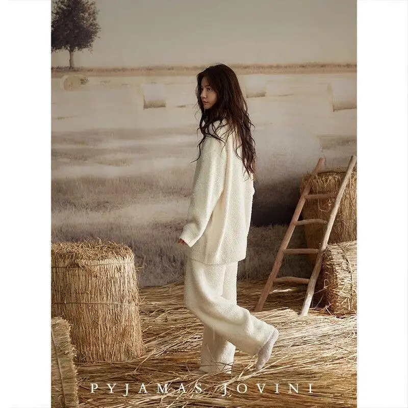 New Winter Women's Pajama Set Girl Nightwear Soft Polar Fleece Solid Color Cozy Thick Warm Coral Loungewear Sleepwear Set
New Winter Women's Pajama Set Girl Nightwear Soft Polar Fleece Solid Color Cozy Thick Warm Coral Loungewear Sleepwear Set