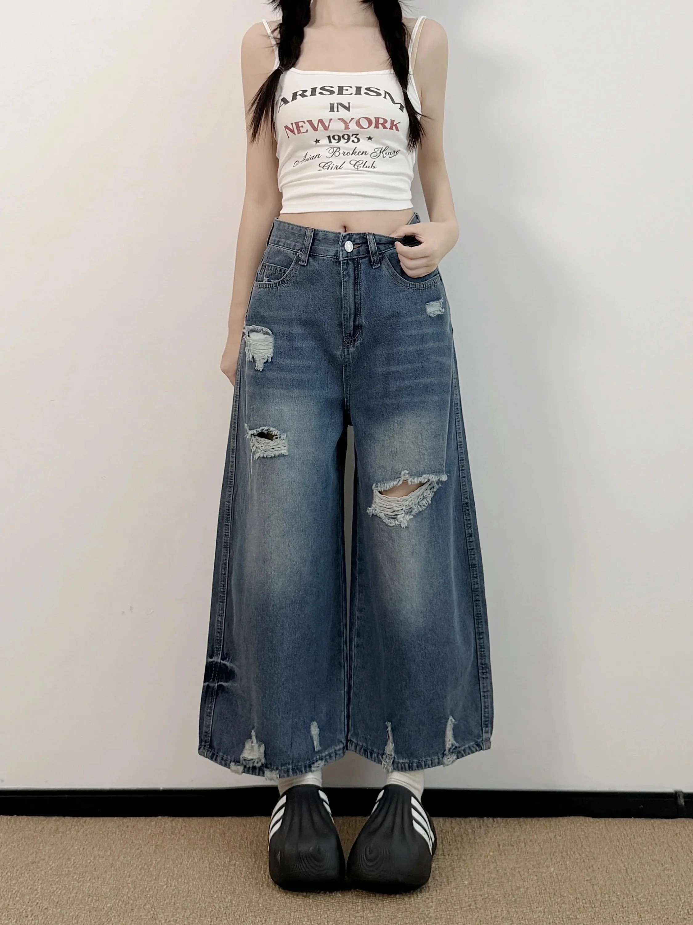 Retro American Embroidered Dog High Waist Wide Leg Jeans Women's Summer Loose Fit Sixteen Inch Shorts Casual Denim Pants
Retro American Embroidered Dog High Waist Wide Leg Jeans Women's Summer Loose Fit Sixteen Inch Shorts Casual Denim Pants