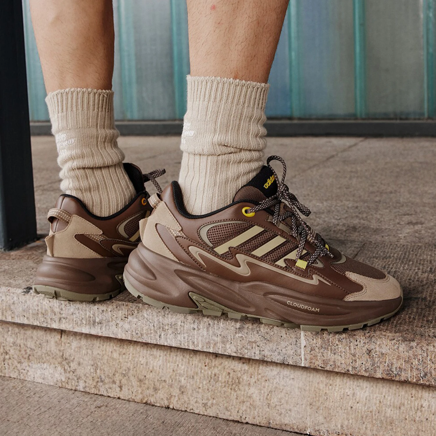 Adidas настоящие новые мужские и женские уличные повседневные туфли для папы на толстой подошве в стиле ретро JQ5982
Adidas настоящие новые мужские и женские уличные повседневные туфли для папы на толстой подошве в стиле ретро JQ5982