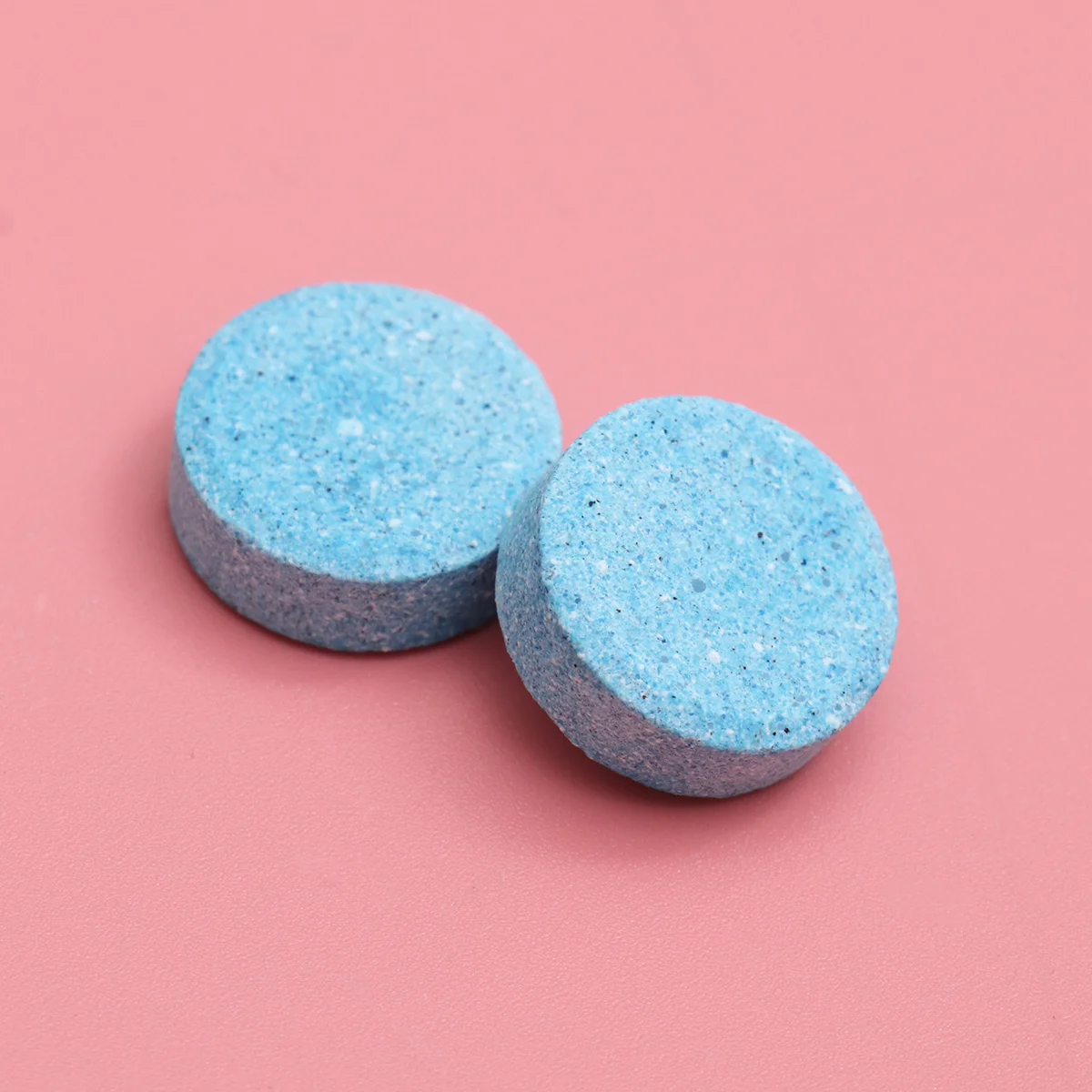 30pcs Car Windshield Cleaning Effervescent Tablets Powerful Glass For Car Accessories Auto Window Cleaner Reusable 
30pcs Car Windshield Cleaning Effervescent Tablets Powerful Glass For Car Accessories Auto Window Cleaner Reusable