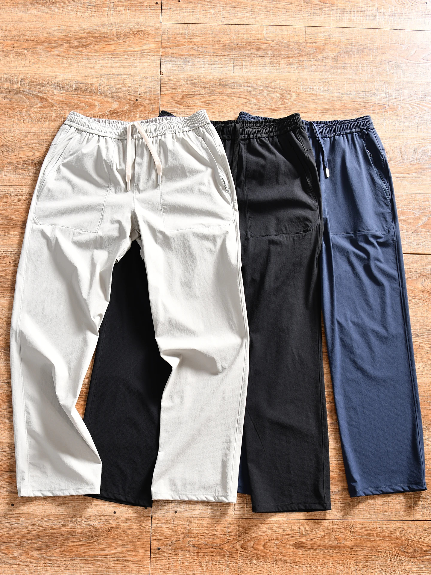 Men's Summer Thin Sporty Casual Quick Dry Breathable Straight Leg Pants Fashionable Urban Style Elastic Waist Urban Scene
Men's Summer Thin Sporty Casual Quick Dry Breathable Straight Leg Pants Fashionable Urban Style Elastic Waist Urban Scene
