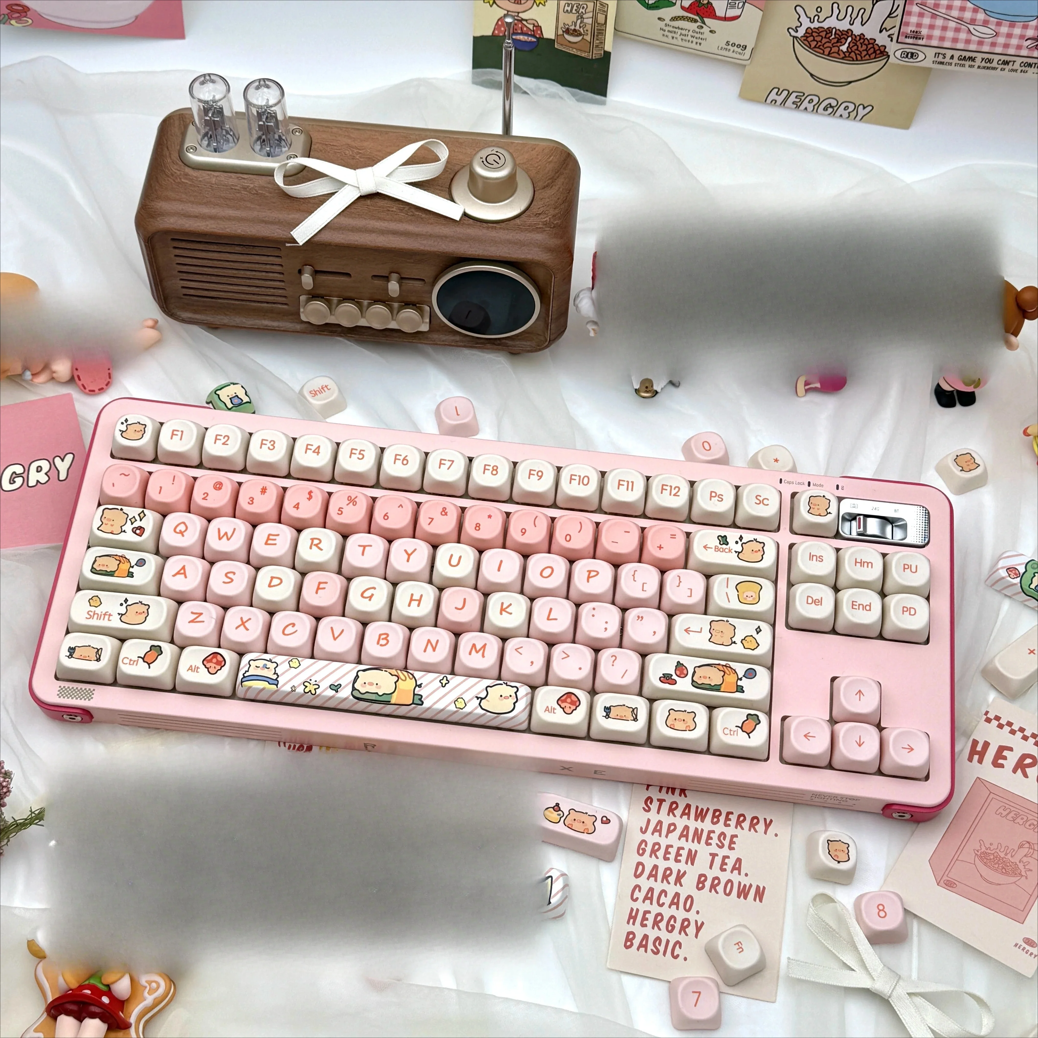 Pink piggy keycaps MOA highly rounded hot sublimation step from 68 75 87 98 F99 104
Pink piggy keycaps MOA highly rounded hot sublimation step from 68 75 87 98 F99 104
