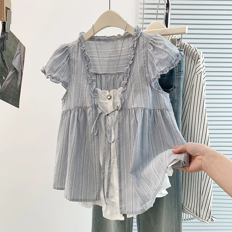 Summer 2026 Women's Shirt Fake Two-Piece Short Sleeve V-Neck Top Breathable Thin Material Loose Fit Commute Style Large Size
Summer 2026 Women's Shirt Fake Two-Piece Short Sleeve V-Neck Top Breathable Thin Material Loose Fit Commute Style Large Size
