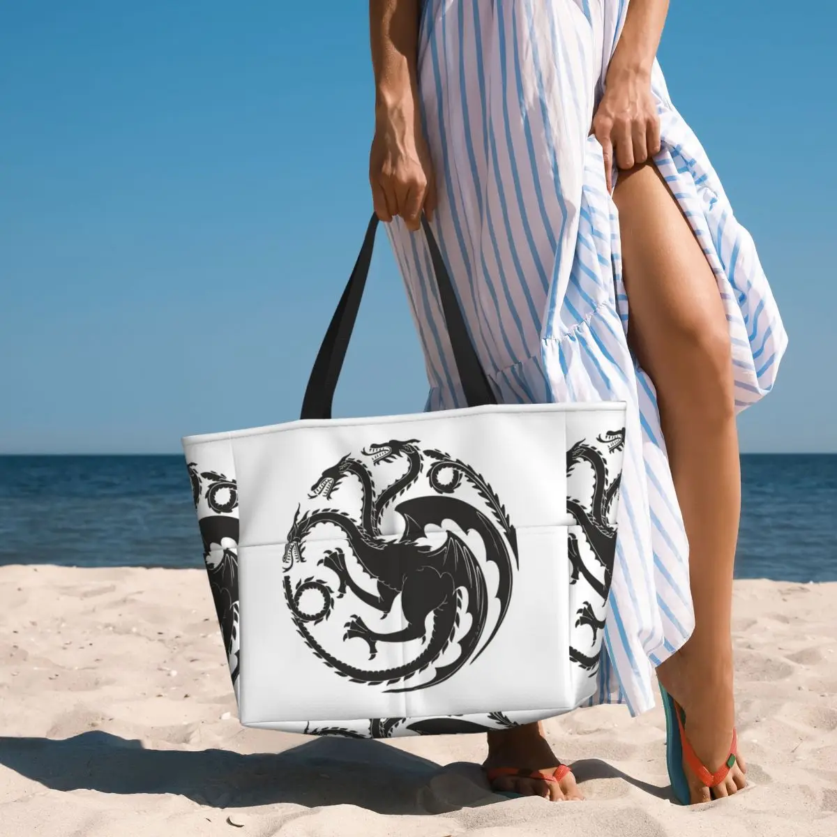 Пляжная сумка-тоут Game Of Thrones House Targaryen, спортивная сумка для спортзала и йоги, большая сумка-тоут, женская дорожная сумка, сумка для фитнеса
Пляжная сумка-тоут Game Of Thrones House Targaryen, спортивная сумка для спортзала и йоги, большая сумка-тоут, женская дорожная сумка, сумка для фитнеса