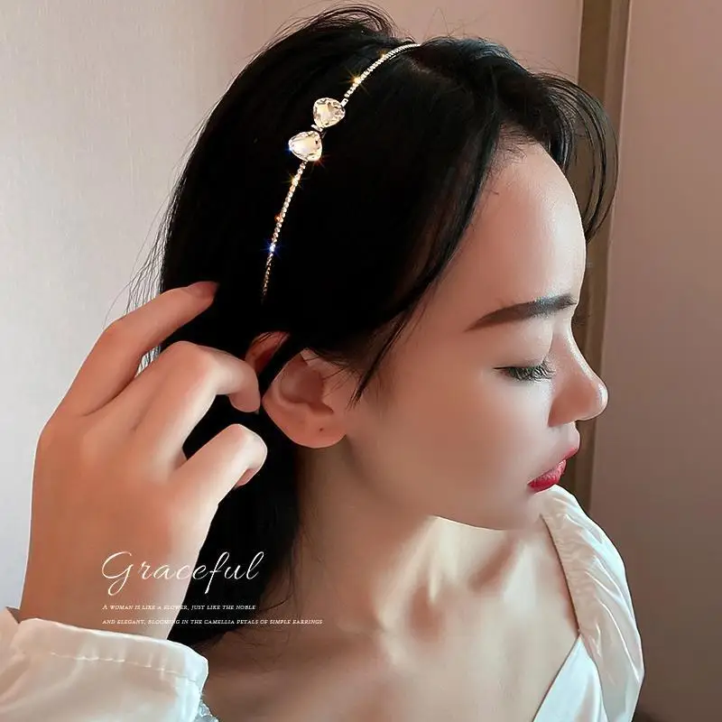 Rhinestone Bow Headband Premium Korean Style Elegant Gold Metal Non Slip for Women Daily Party Work One Size Lightweight
Rhinestone Bow Headband Premium Korean Style Elegant Gold Metal Non Slip for Women Daily Party Work One Size Lightweight