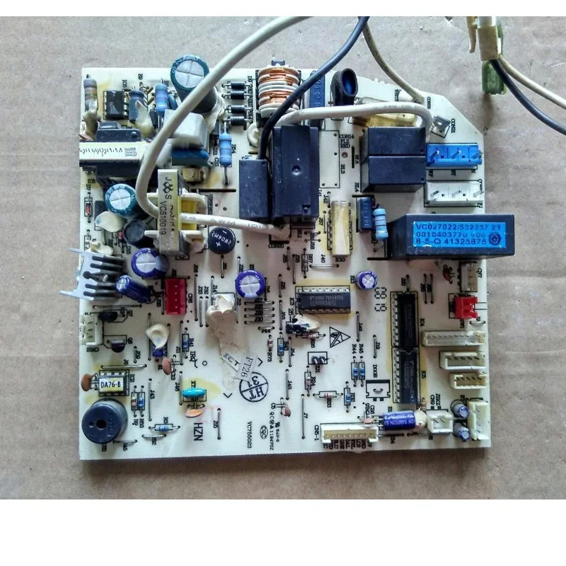 Suitable for Haier air conditioner KFRD-50GW/V computer board circuit board 0010403511 0010403770 0010403461 0011800173D
Suitable for Haier air conditioner KFRD-50GW/V computer board circuit board 0010403511 0010403770 0010403461 0011800173D