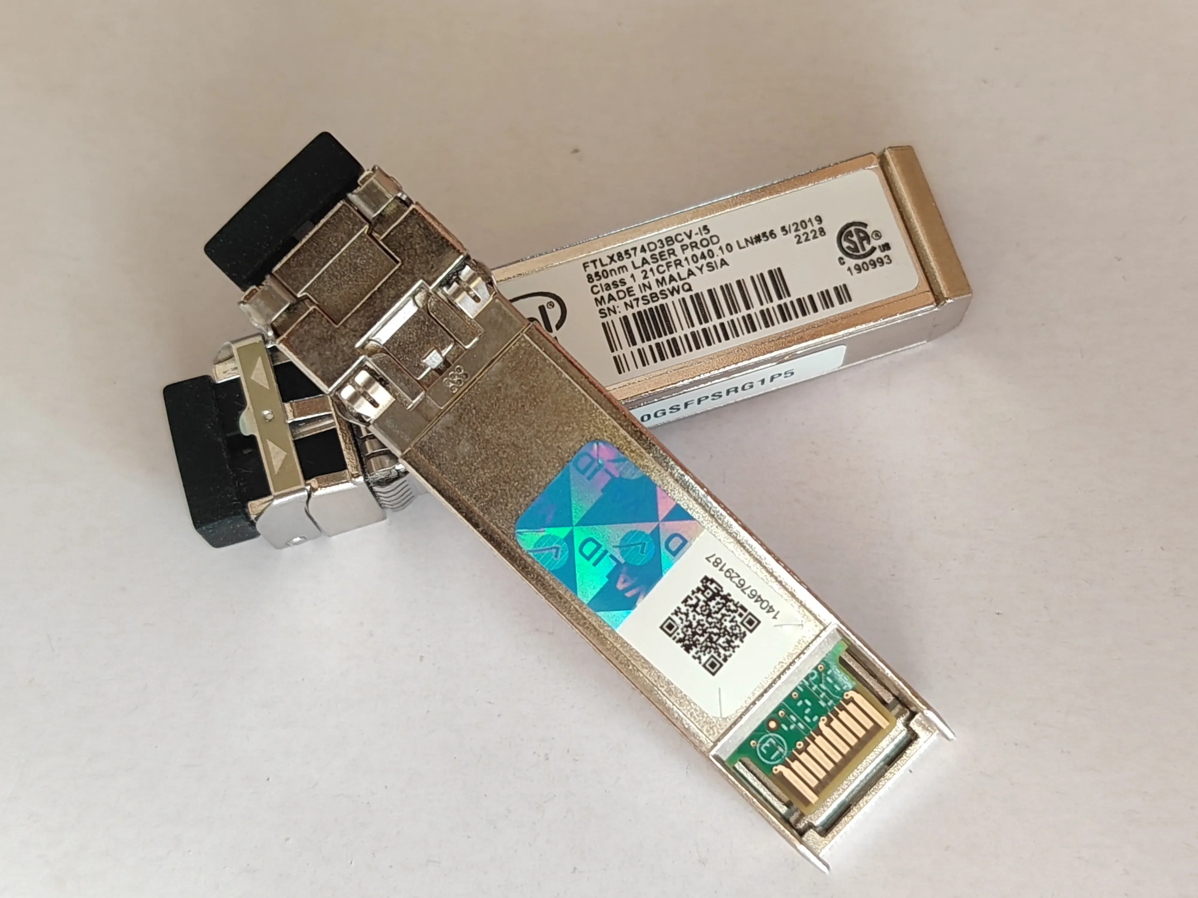 Original New 850NM 10GB SFP Fiber Transceiver FTLX8574D3BCV-I5 E10GSFPRG1P5 Multimode 10G Fiber Optical Module
Original New 850NM 10GB SFP Fiber Transceiver FTLX8574D3BCV-I5 E10GSFPRG1P5 Multimode 10G Fiber Optical Module