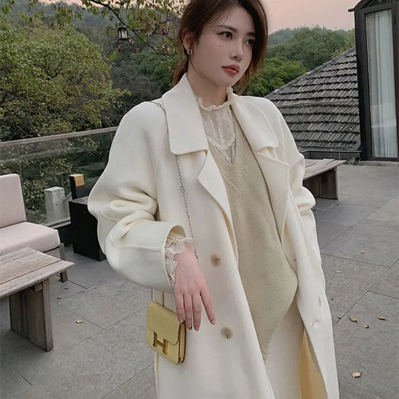 Double Sided Velvet High-End Turn-Down Collar Fur Coat 2023 Autumn Winter Women Warm Coat Office Lady Loose Thicken Korean Coat
Double Sided Velvet High-End Turn-Down Collar Fur Coat 2023 Autumn Winter Women Warm Coat Office Lady Loose Thicken Korean Coat