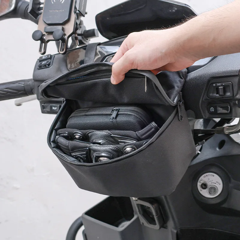 Motorcycle Bike Bag Large Capacity Motorcycle Handlebar Front Bags Durable Bicycle Cycling Mobile Phone Navigation Storage Bag
Motorcycle Bike Bag Large Capacity Motorcycle Handlebar Front Bags Durable Bicycle Cycling Mobile Phone Navigation Storage Bag