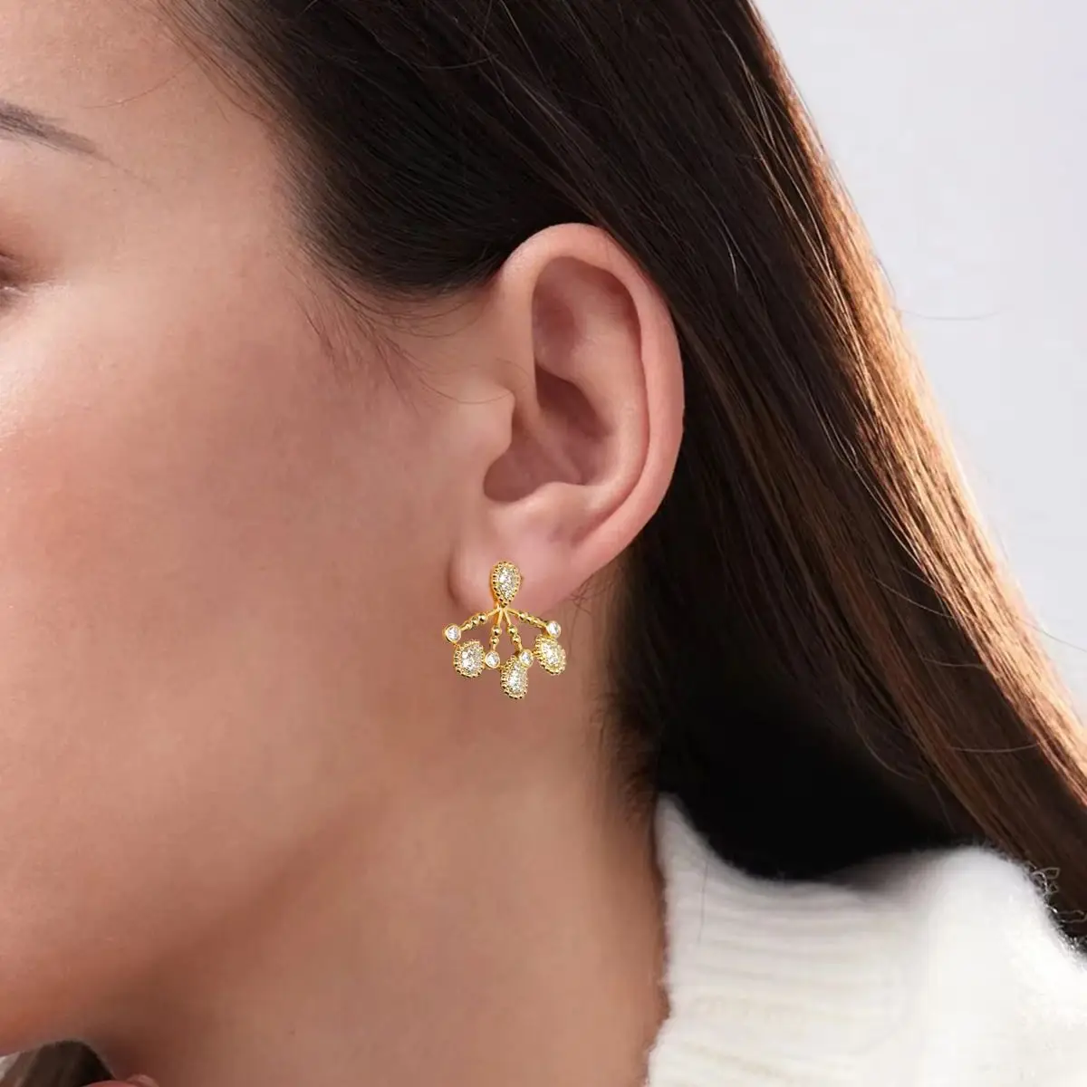 APIR Gold Color Vintage Ear Water Drop Design 5A Zircon Earrings for Women Brass Party Drop earrings Hot Brand Luxury Jewelry
APIR Gold Color Vintage Ear Water Drop Design 5A Zircon Earrings for Women Brass Party Drop earrings Hot Brand Luxury Jewelry