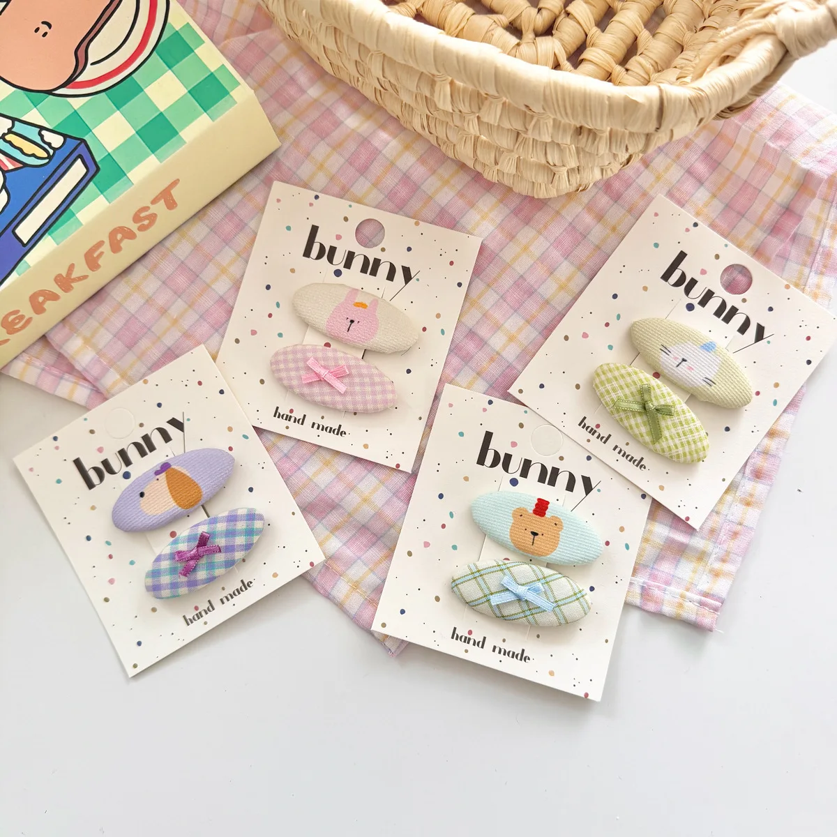Сетка из мультяшной ткани BB-зажим, милый маленький медвежонок, кролик, щенок, челка, боковой зажим, сломанная заколка для волос, повязка на голову, аксессуары для укладки
Сетка из мультяшной ткани BB-зажим, милый маленький медвежонок, кролик, щенок, челка, боковой зажим, сломанная заколка для волос, повязка на голову, аксессуары для укладки