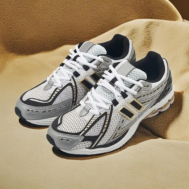 Men's and women's breathable running shoes, Chimseries multifunctional sports shoes, summer dad shoes, 20L
Men's and women's breathable running shoes, Chimseries multifunctional sports shoes, summer dad shoes, 20L