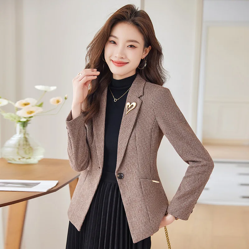 Ele Plaid Suit Jaet Women's Spring Autumn 2023 Slim Fit Casual High-End Feeling Office Wear Long Sve Button up
Ele Plaid Suit Jaet Women's Spring Autumn 2023 Slim Fit Casual High-End Feeling Office Wear Long Sve Button up
