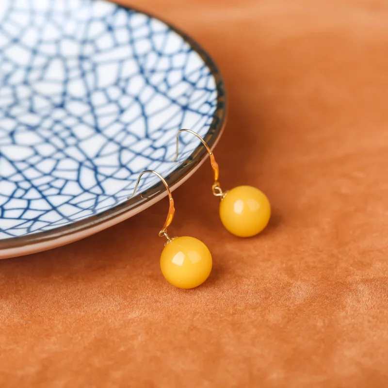 Натуральные старые серьги, круглые бусины, инкрустированные золотом 18 карат, крючки для ушей, куриный жир, желтый, полный, без примесей, треснутый янтарь
Натуральные старые серьги, круглые бусины, инкрустированные золотом 18 карат, крючки для ушей, куриный жир, желтый, полный, без примесей, треснутый янтарь