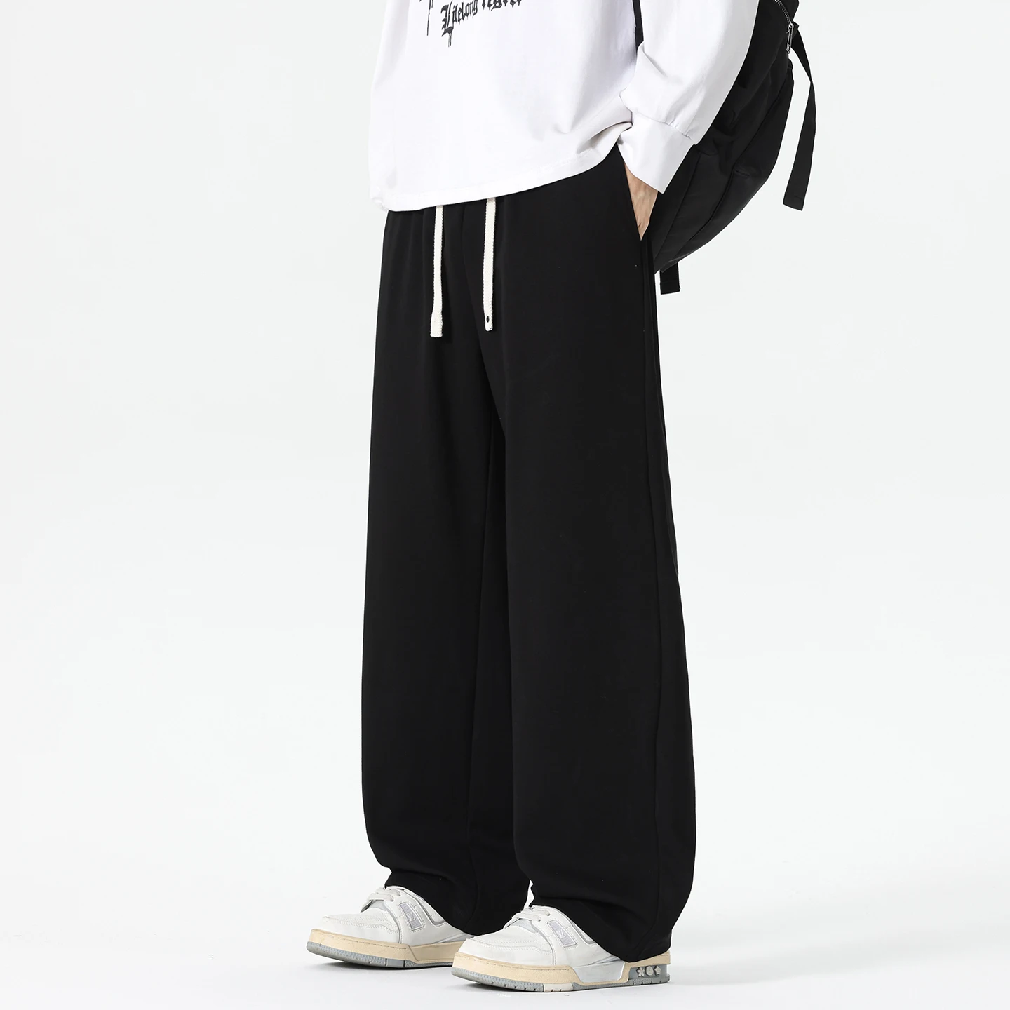 Minimalist Style Loose Straight Leg Casual Pants for Men Wide Leg Pants with A Hanging Sensation, Trendy Brand Autumn New Item
Minimalist Style Loose Straight Leg Casual Pants for Men Wide Leg Pants with A Hanging Sensation, Trendy Brand Autumn New Item