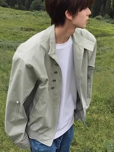 Мужская куртка-пилот с пуговицами, свободного кроя, с длинными рукавами, из антибактериального полиэстера, в уличном стиле
Мужская куртка-пилот с пуговицами, свободного кроя, с длинными рукавами, из антибактериального полиэстера, в уличном стиле