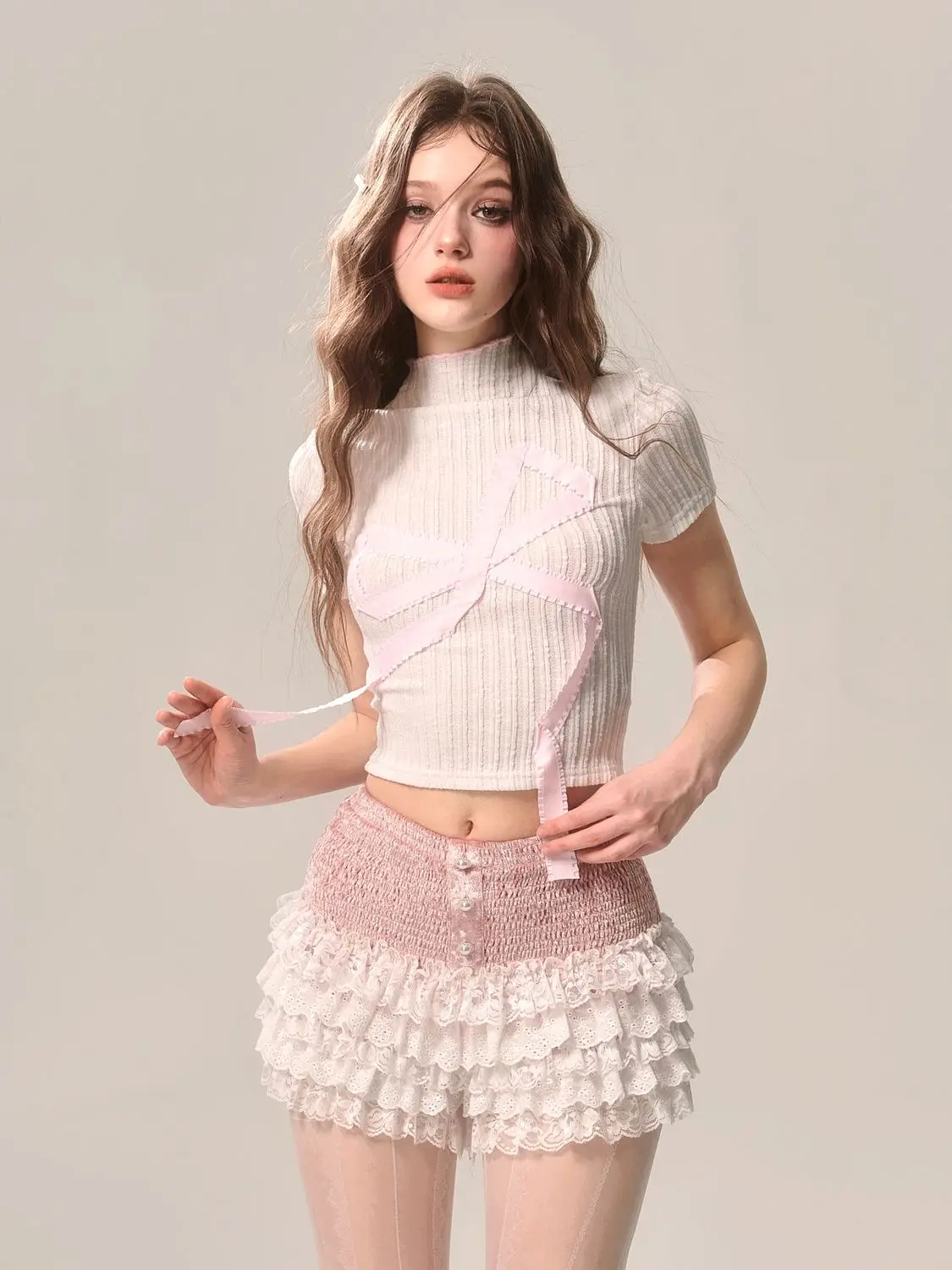 Women Summer Half High Collar Short-sleeved Bow Short T-shirts + College Style Girlish Spliced Lace Cake Culottes Two-piece Set
Women Summer Half High Collar Short-sleeved Bow Short T-shirts + College Style Girlish Spliced Lace Cake Culottes Two-piece Set