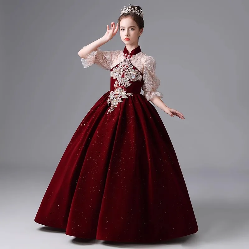 Red national style girls' dress 2025 spring new host red children's piano performance uniform
Red national style girls' dress 2025 spring new host red children's piano performance uniform