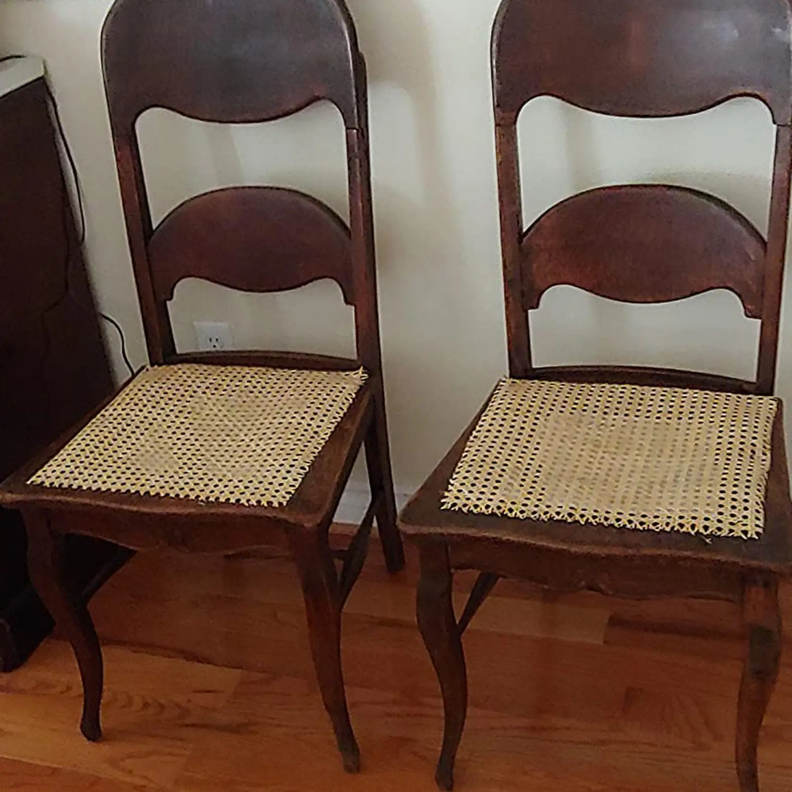 Synthetic Poly Rattan Cane Webbing Open Mesh Furniture Caning Material for Chair Cabinet Ceiling Sheet
Synthetic Poly Rattan Cane Webbing Open Mesh Furniture Caning Material for Chair Cabinet Ceiling Sheet
