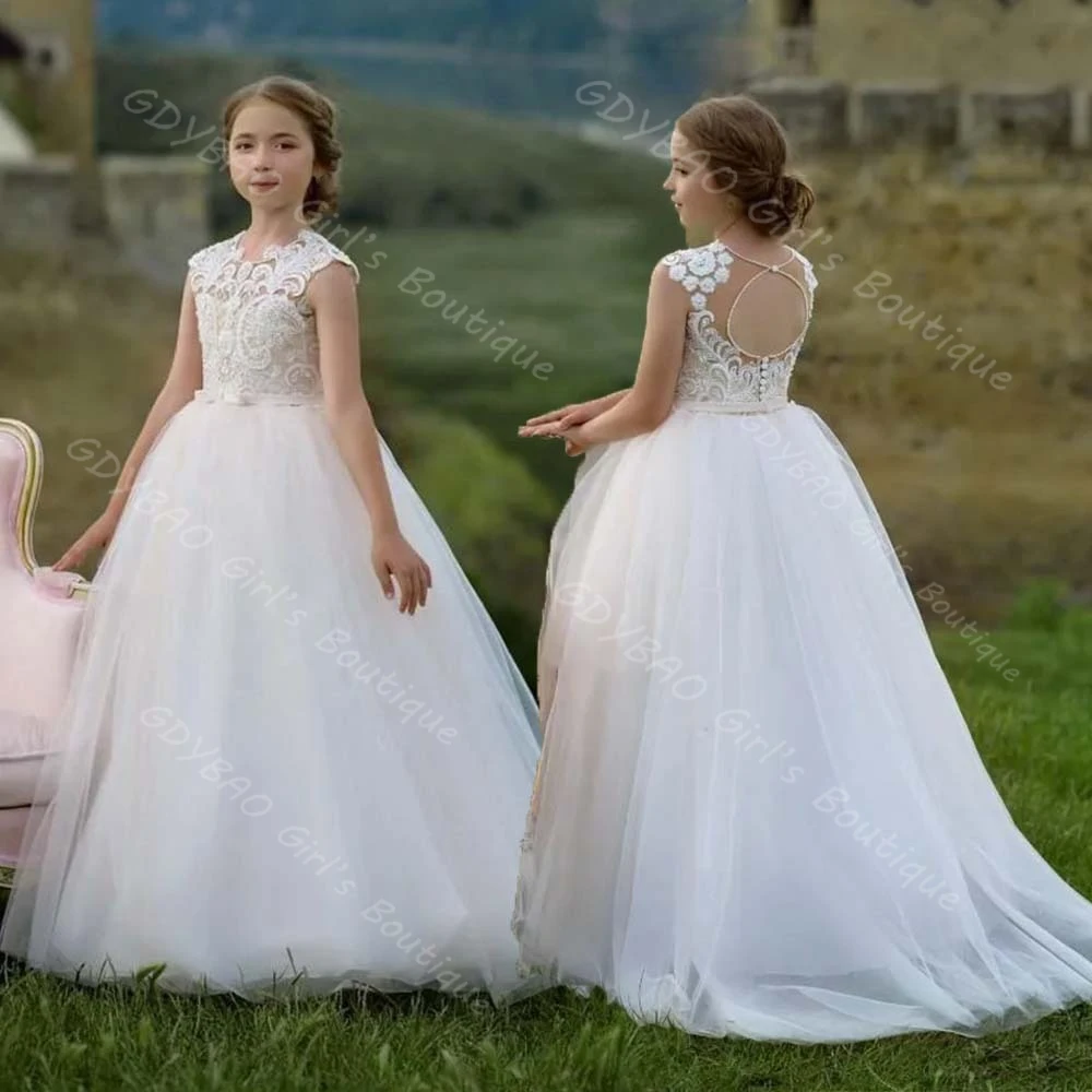 Customized First Holy Communion Dress for Girls Round Neck Keyhole Back Ball Gown Lace Appliques Flower Girl Dress for Weddings
Customized First Holy Communion Dress for Girls Round Neck Keyhole Back Ball Gown Lace Appliques Flower Girl Dress for Weddings
