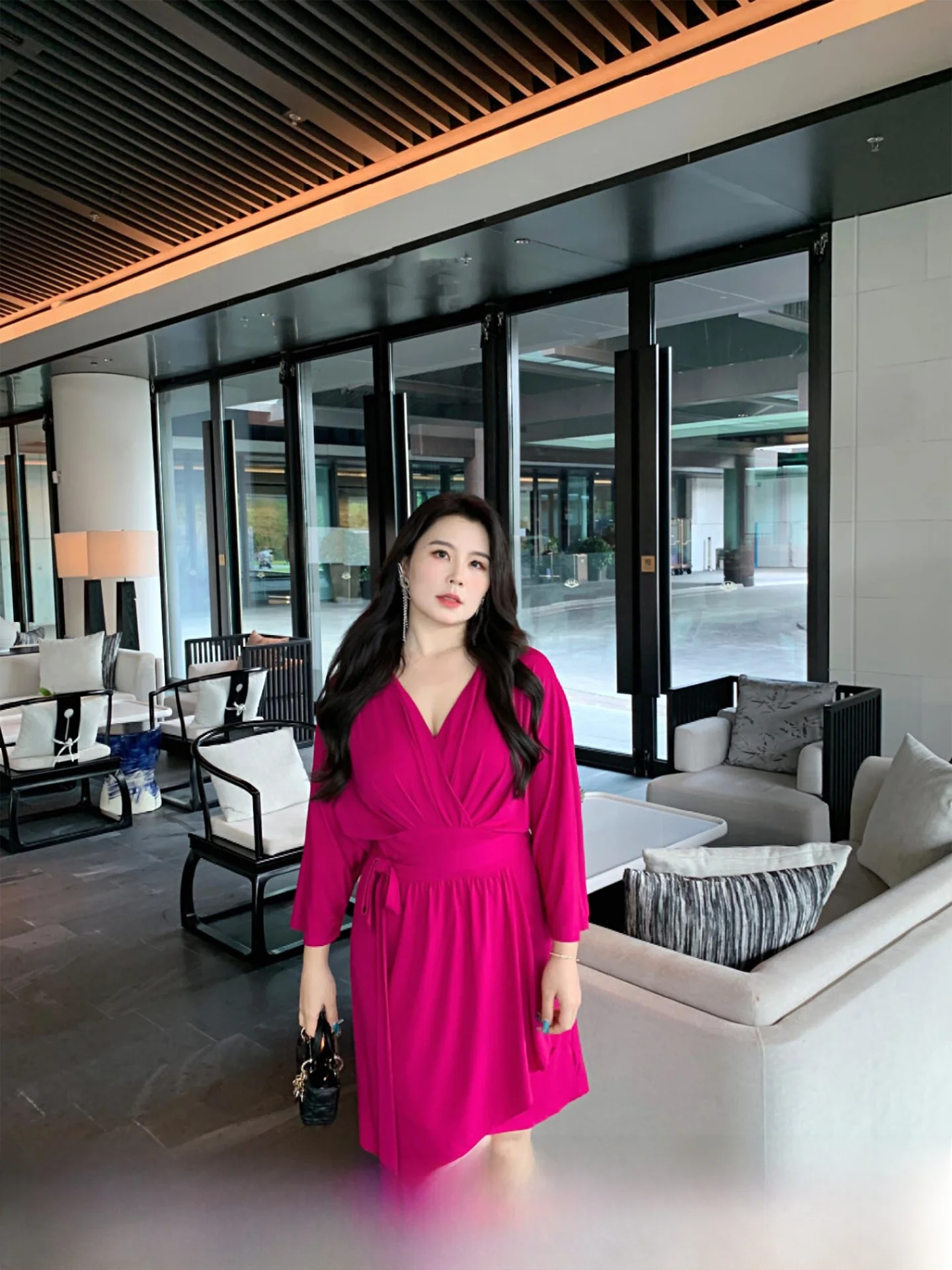 Женское трикотажное платье больших размеров с V-образным вырезом, облегающее, сексуальное, для повседневной носки, с высокой талией, А-силуэт, длинное платье с рукавами
Женское трикотажное платье больших размеров с V-образным вырезом, облегающее, сексуальное, для повседневной носки, с высокой талией, А-силуэт, длинное платье с рукавами