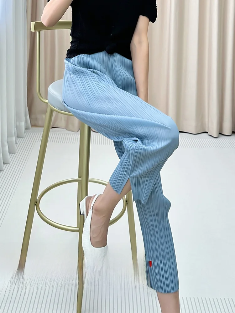 Casual Folded High Waist Pants for Women Elegant Slimming Versatile Autumn Wear by Sanza Art Creation Polyester Fiber 100%
Casual Folded High Waist Pants for Women Elegant Slimming Versatile Autumn Wear by Sanza Art Creation Polyester Fiber 100%