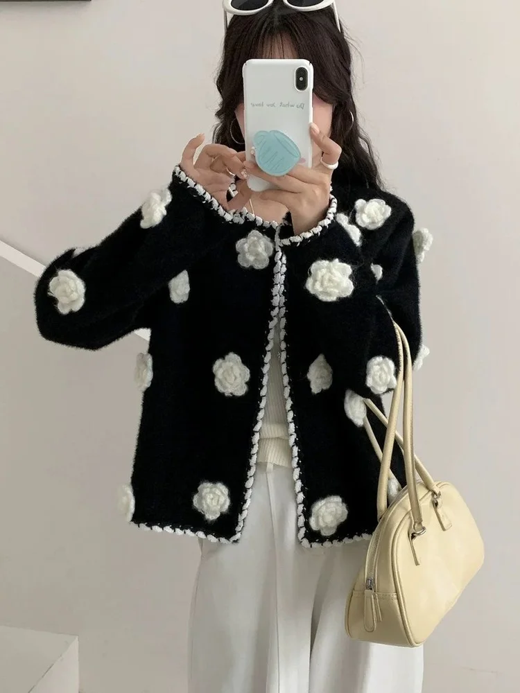 Elegant Mink Velvet Knitted Open Cardigan Women's Loose Warm Outerwear Spring Autumn Winter Fashionable Floral 3D Design
Elegant Mink Velvet Knitted Open Cardigan Women's Loose Warm Outerwear Spring Autumn Winter Fashionable Floral 3D Design