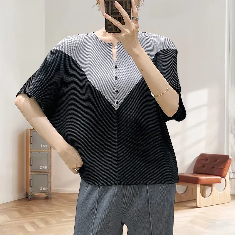 Плиссированная футболка Miyake, модный цветной универсальный складной топ, лето 202, женская новая плиссированная футболка с короткими рукавами, одежда
Плиссированная футболка Miyake, модный цветной универсальный складной топ, лето 202, женская новая плиссированная футболка с короткими рукавами, одежда