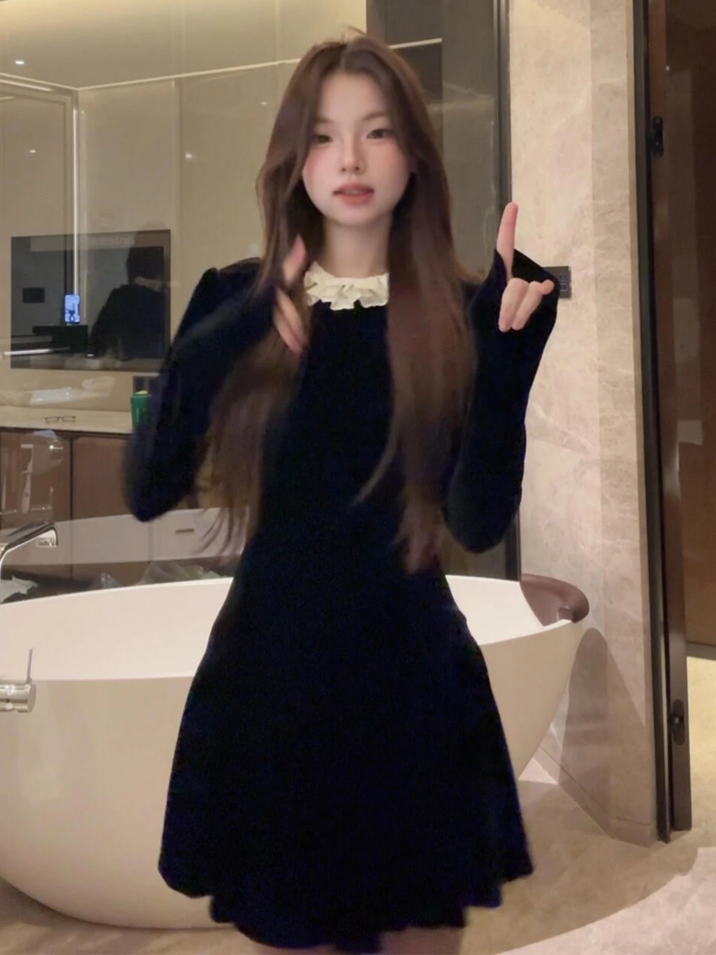 Новая зимняя юбка Hebe Sle Bla с высокой талией, А-силуэт, миди, с эффектом сборки на талии, для Нового года
Новая зимняя юбка Hebe Sle Bla с высокой талией, А-силуэт, миди, с эффектом сборки на талии, для Нового года