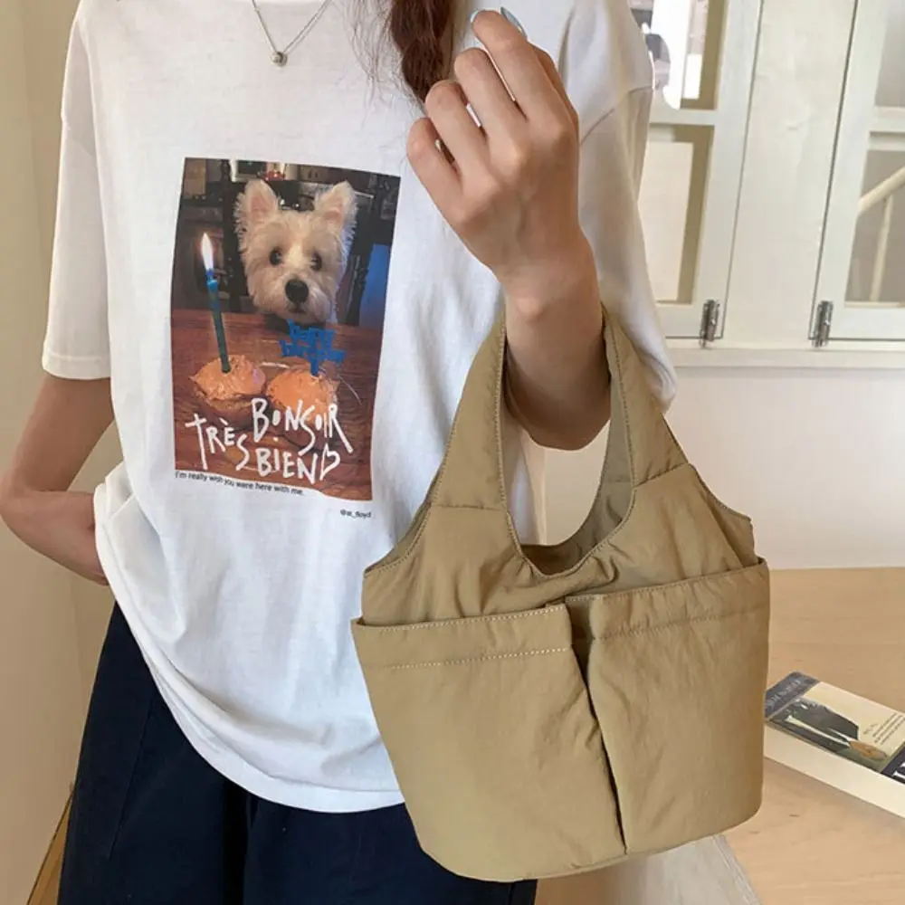 Underarm Bag Folded Bucket Bag Multi-pouch Large Capacity Simple Commuting Tote Bag Korean Style Solid Color Solid Color Handbag
Underarm Bag Folded Bucket Bag Multi-pouch Large Capacity Simple Commuting Tote Bag Korean Style Solid Color Solid Color Handbag