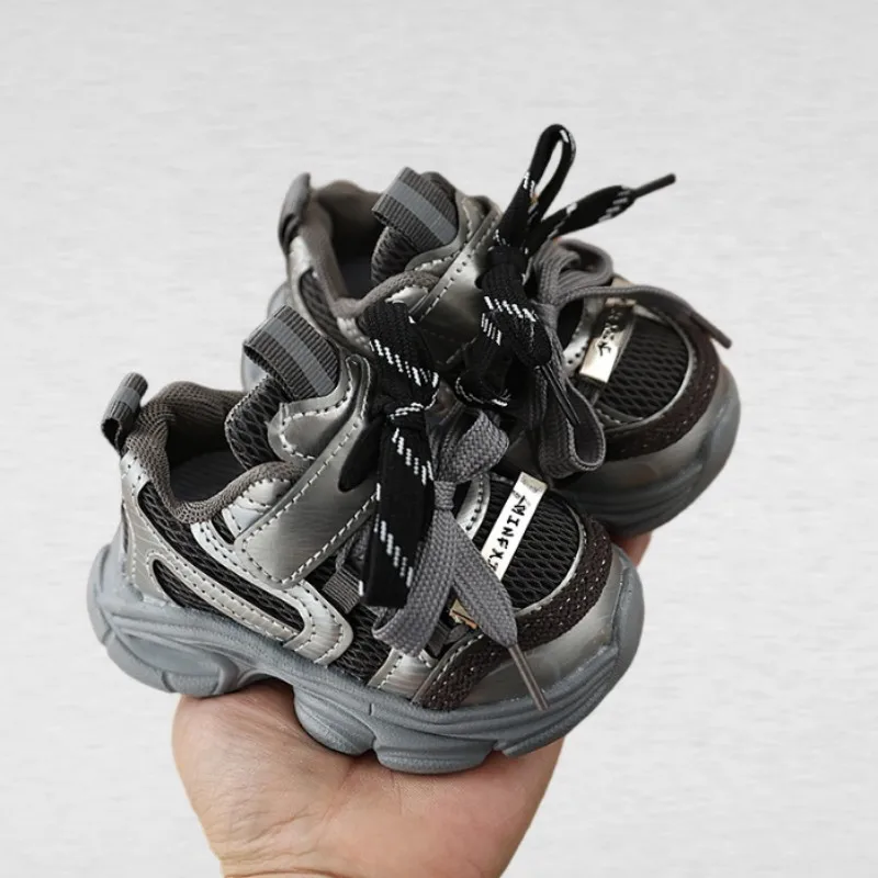 Новые детские спортивные кроссовки для мальчиков и девочек, весна-осень, удобные, дышащие, модные повседневные кроссовки для школьников, размеры 17-26
Новые детские спортивные кроссовки для мальчиков и девочек, весна-осень, удобные, дышащие, модные повседневные кроссовки для школьников, размеры 17-26