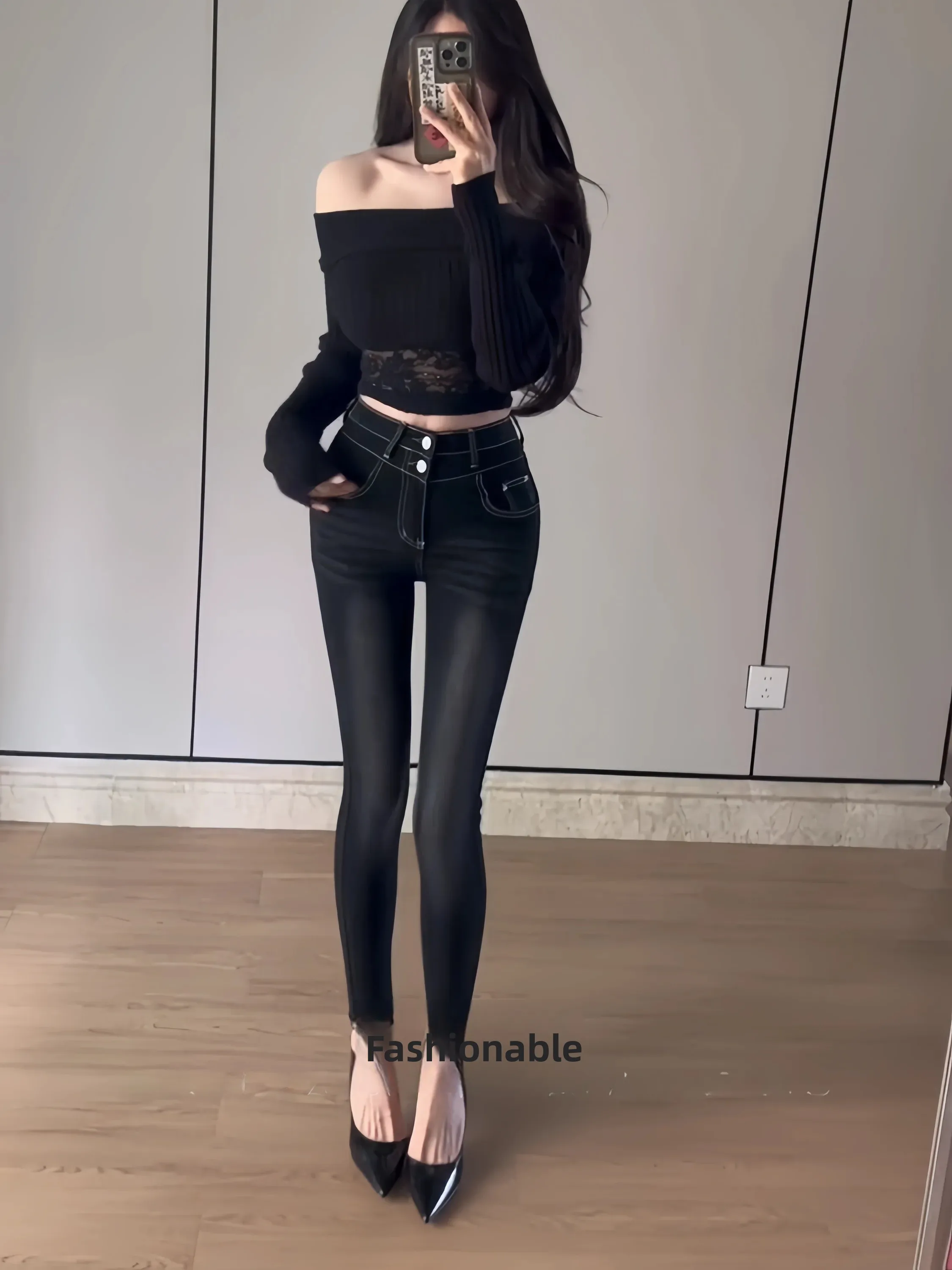 High Waist Tapered Jeans Women's Korean Style Cotton Stretch Denim Butt Lifting Two Button Black Faded Nine Points Jeans
High Waist Tapered Jeans Women's Korean Style Cotton Stretch Denim Butt Lifting Two Button Black Faded Nine Points Jeans