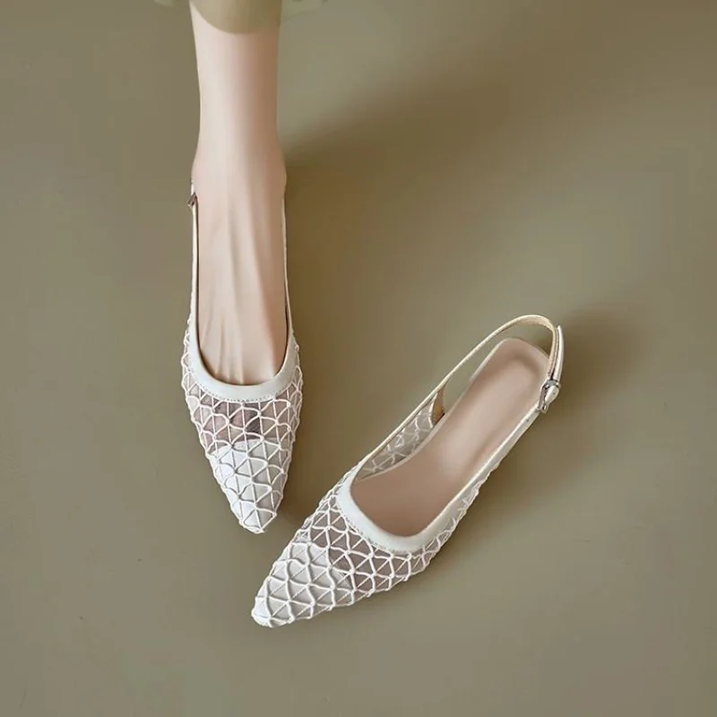 French-style hollowed-out soft leather woven pointed-toe chunky heel closed-toe sandals for women2026New sandals for pairing wit
French-style hollowed-out soft leather woven pointed-toe chunky heel closed-toe sandals for women2026New sandals for pairing wit