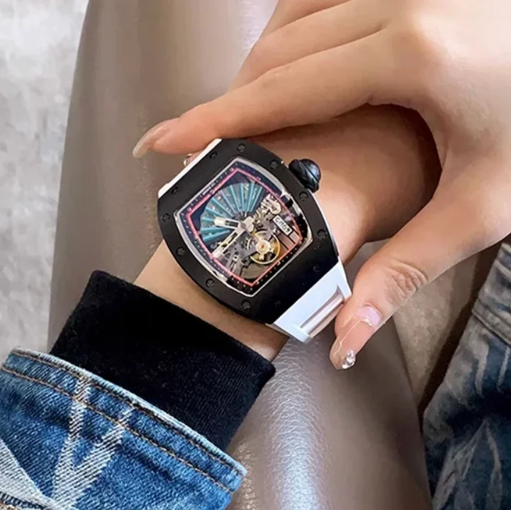 CRONUSART Мужские автоматические часы 50 мм Tonneau Механические наручные часы Корпус из углеродистой стали Фторкаучуковый ремешок Скелет Вентилятор Циферблат 
CRONUSART Мужские автоматические часы 50 мм Tonneau Механические наручные часы Корпус из углеродистой стали Фторкаучуковый ремешок Скелет Вентилятор Циферблат