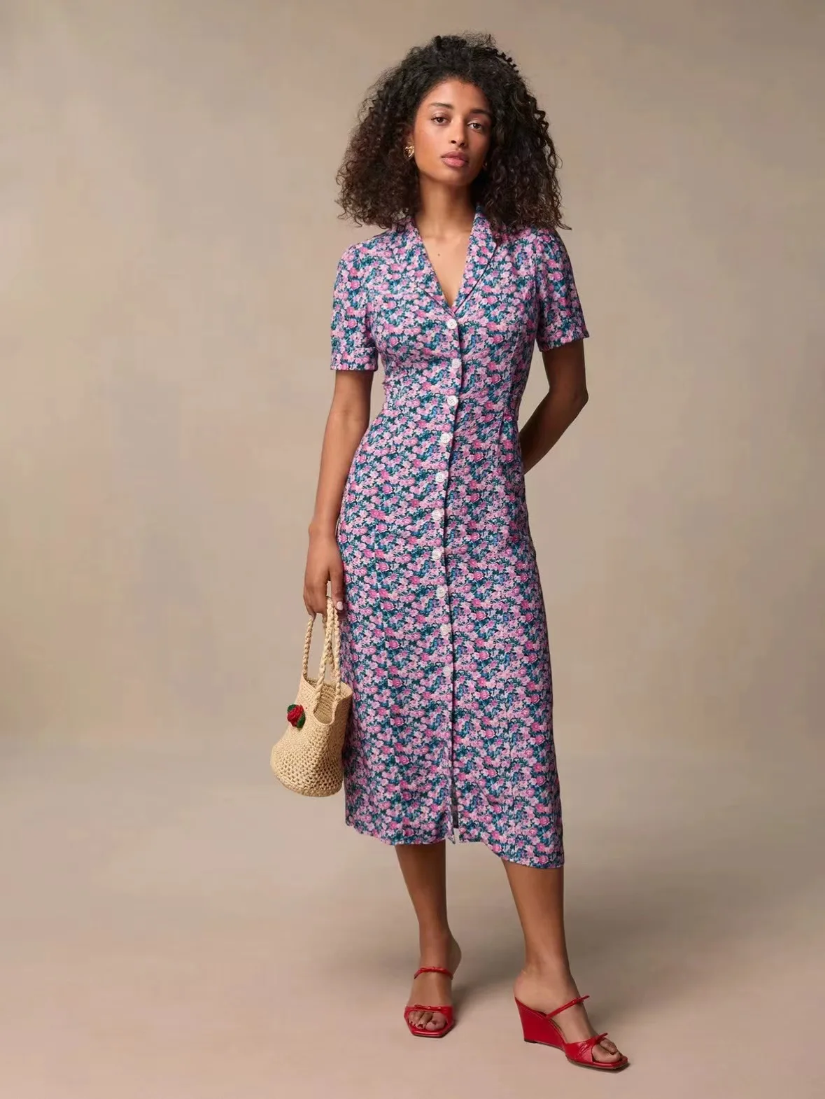 Women's Maxi Dress 2024 New Summer Spring Printed V-neck Slim Waist Vintage Short Sleeve Robes
Women's Maxi Dress 2024 New Summer Spring Printed V-neck Slim Waist Vintage Short Sleeve Robes