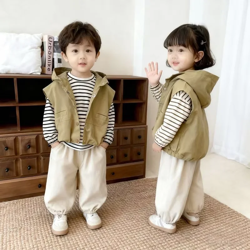 Children's Girls Set Spring and Autumn Boys' 2026 New Hooded Vest Striped Korean Edition Western Style Three Piece Set
Children's Girls Set Spring and Autumn Boys' 2026 New Hooded Vest Striped Korean Edition Western Style Three Piece Set