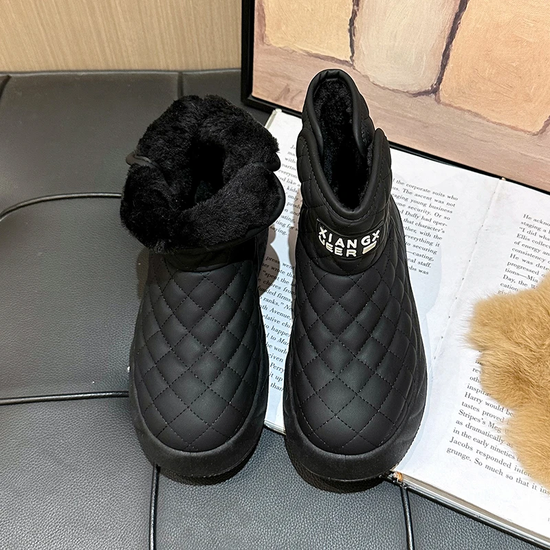 Snow Boots Women's Winter Velvet Padded Women'sBoots Fashionable Short-tube Cotton Shoes Women'sSlip-on WarmBread Non-slip Boots
Snow Boots Women's Winter Velvet Padded Women'sBoots Fashionable Short-tube Cotton Shoes Women'sSlip-on WarmBread Non-slip Boots