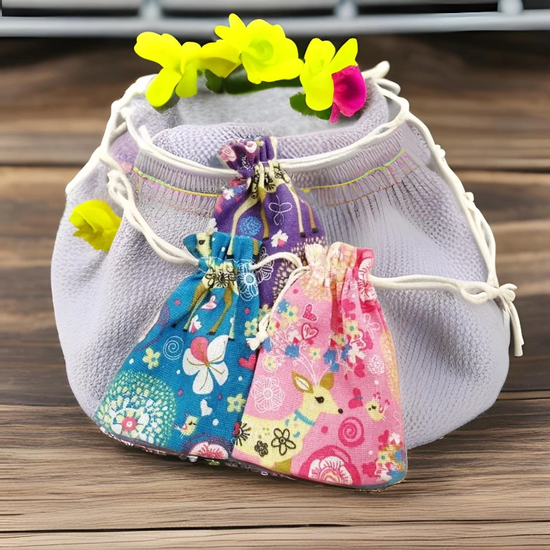 80pcs Deer Christmas Gift Bags Mini Storage Pouch Cotton Bag Sack Women Jewelry Packaging Wedding Party Favor Supply Displays
80pcs Deer Christmas Gift Bags Mini Storage Pouch Cotton Bag Sack Women Jewelry Packaging Wedding Party Favor Supply Displays