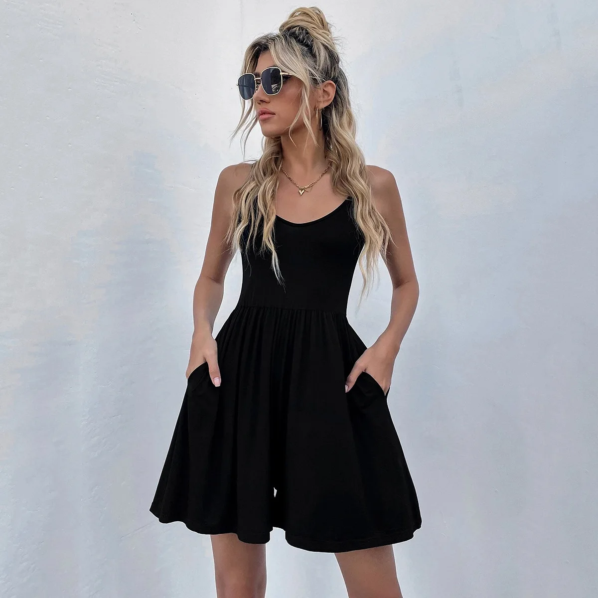 Black Sexy Spaghetti Strap Romper Women Summer Casual Wide Leg Jumpsuit With Pockets High Waist Loose A-Line Playsuit Overalls
Black Sexy Spaghetti Strap Romper Women Summer Casual Wide Leg Jumpsuit With Pockets High Waist Loose A-Line Playsuit Overalls