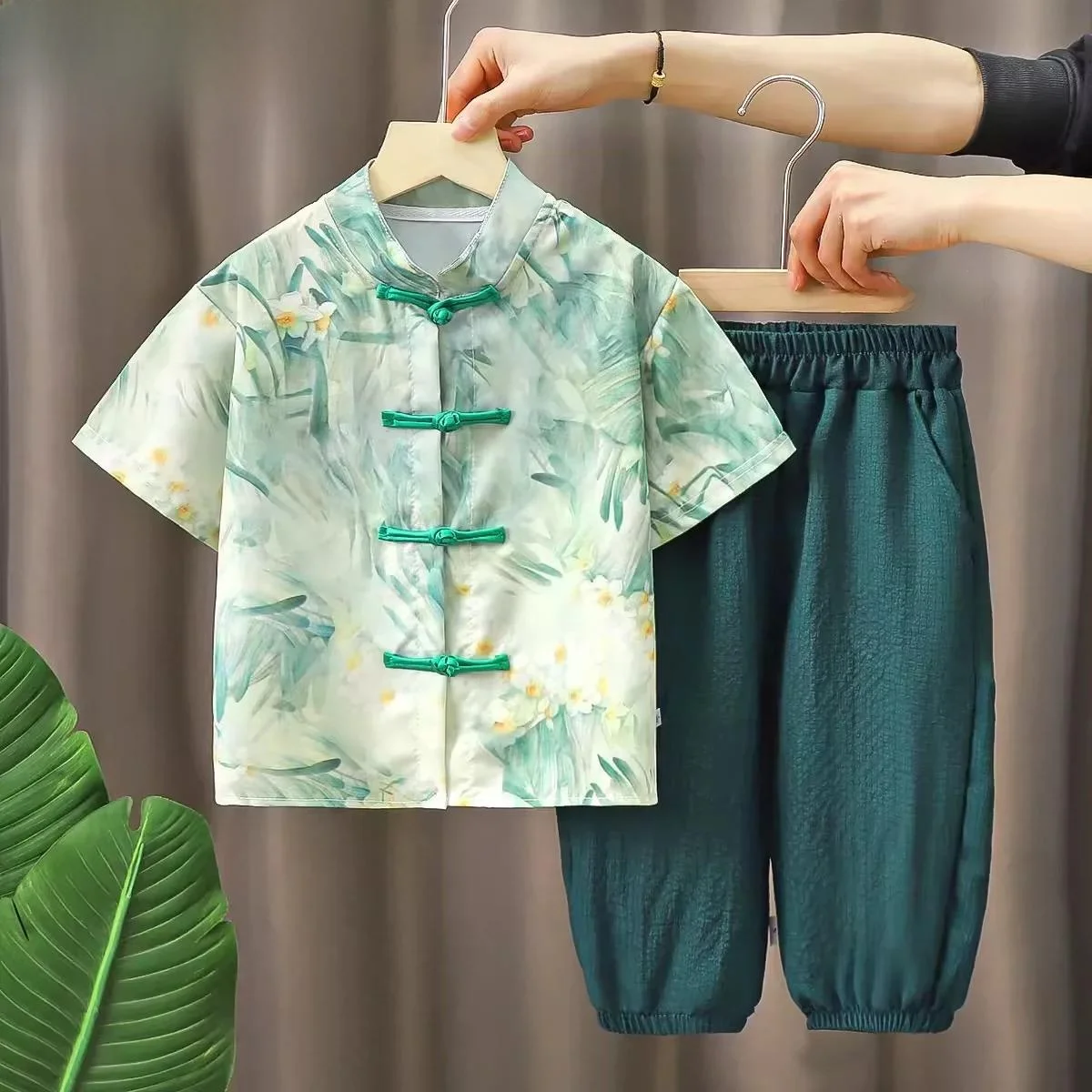 New Style Children's Hanfu Clothing Baby Boys Traditional Chinese Costume Summer Air Improved Tang Suit Ethnic Children...
New Style Children's Hanfu Clothing Baby Boys Traditional Chinese Costume Summer Air Improved Tang Suit Ethnic Children...