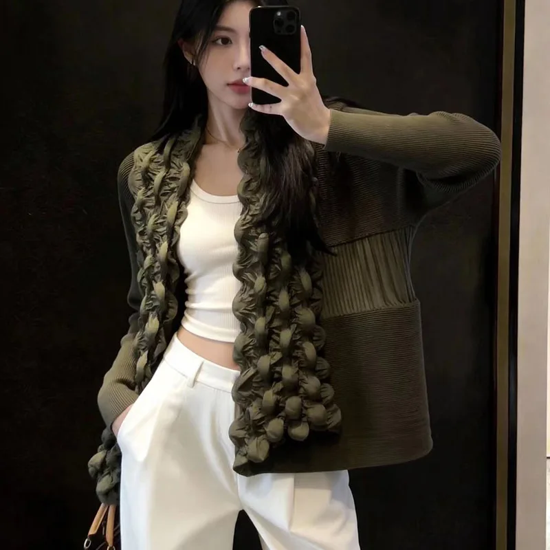 Плиссированная юбка А-силуэта с высокой талией и баской Miyake, новый нишевый дизайн 2026 года, весна-лето, модный тонкий кардиган-жакет
Плиссированная юбка А-силуэта с высокой талией и баской Miyake, новый нишевый дизайн 2026 года, весна-лето, модный тонкий кардиган-жакет