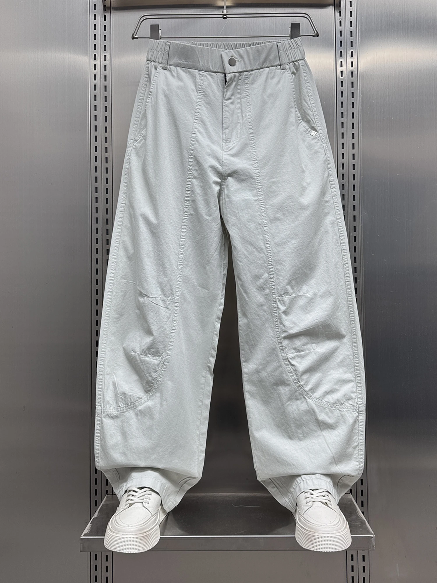 Модные повседневные брюки прямого кроя с вставками для мужчин, летние тонкие брюки-харлан с широкими штанинами, простые однотонные свободные брюки
Модные повседневные брюки прямого кроя с вставками для мужчин, летние тонкие брюки-харлан с широкими штанинами, простые однотонные свободные брюки