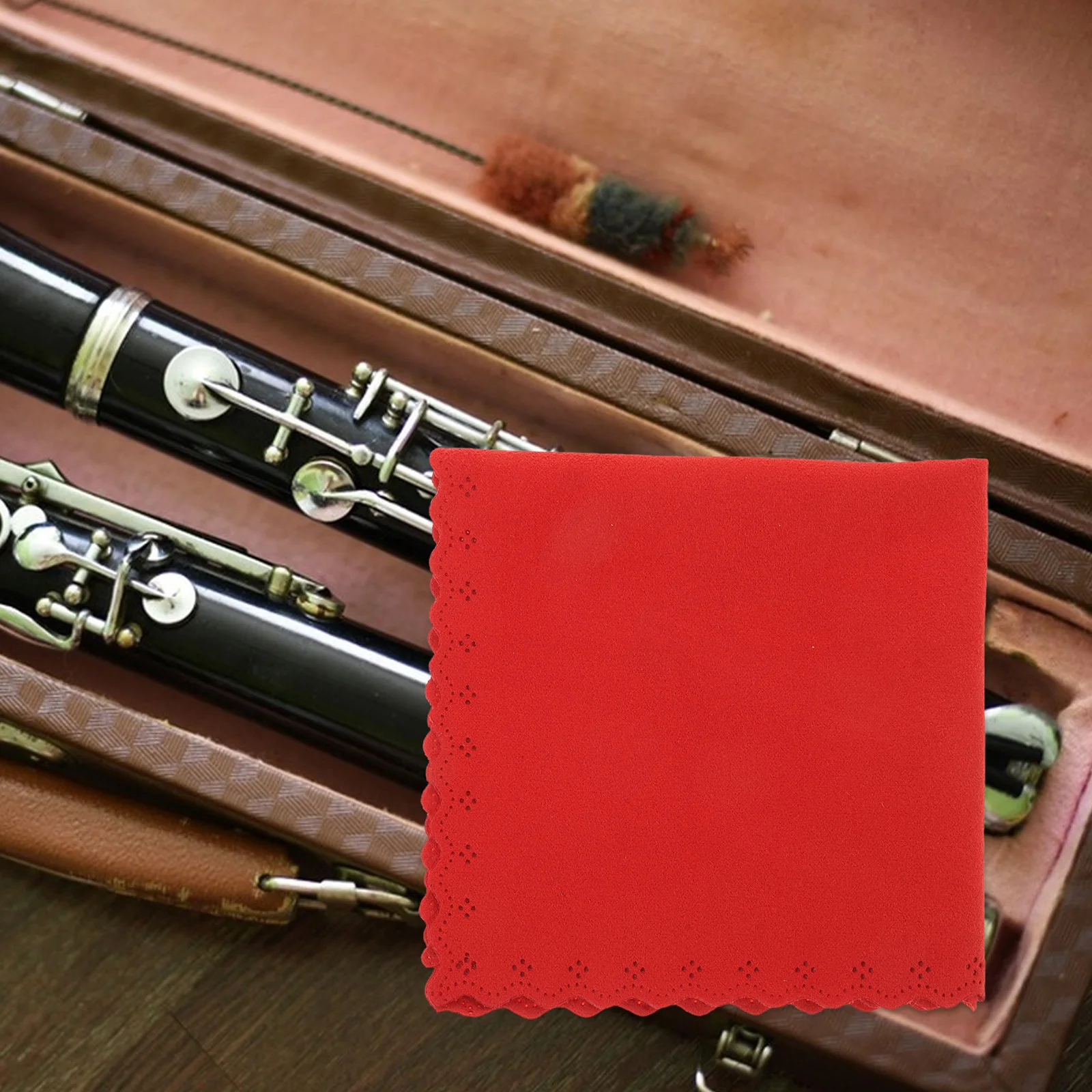 1pcs Instrument Cleaning Cloth Durable Double-faced Fleece for Clarinet Saxophone Flute Trumpet Horn Piano Musical Accessories
1pcs Instrument Cleaning Cloth Durable Double-faced Fleece for Clarinet Saxophone Flute Trumpet Horn Piano Musical Accessories