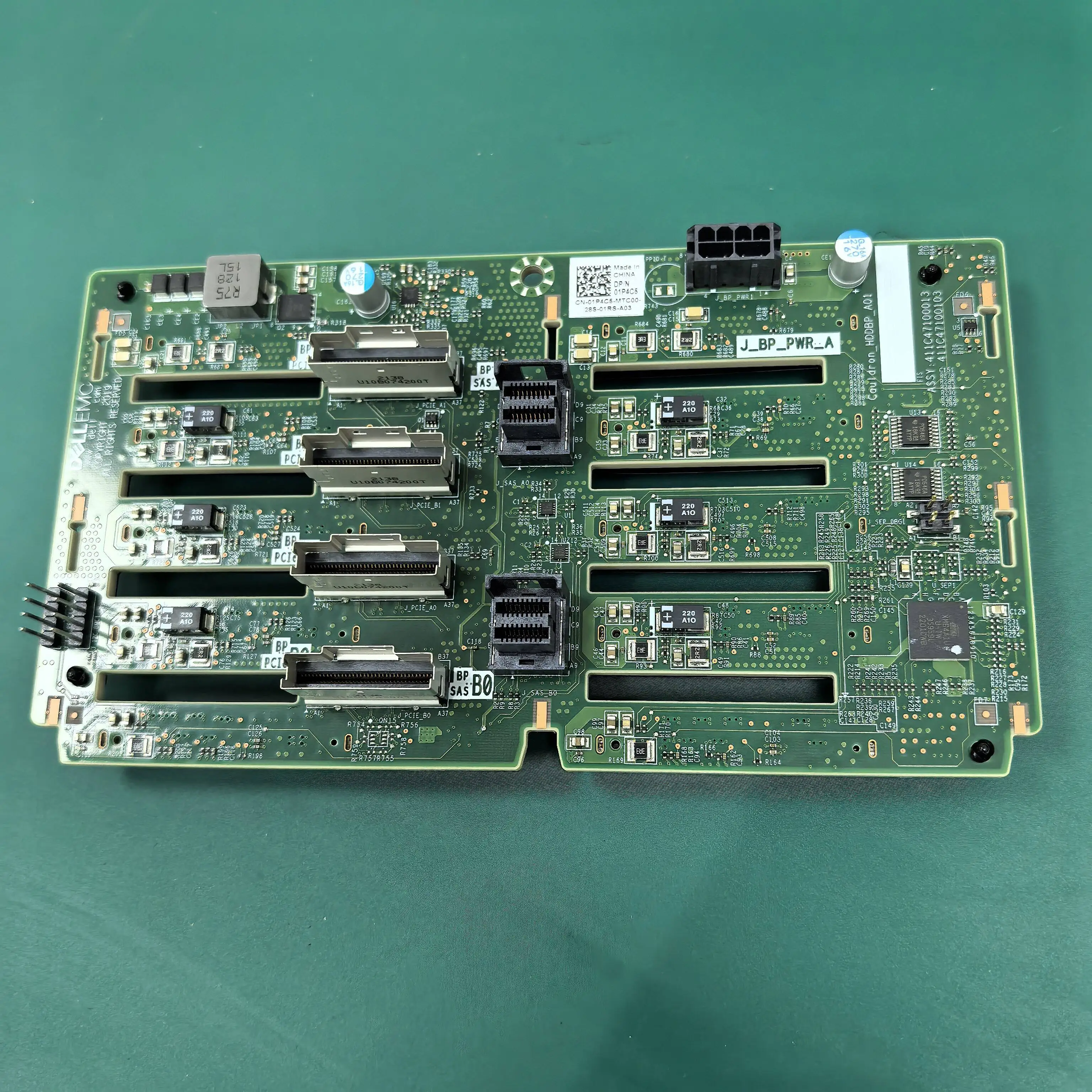 For Dell DSS8440 SATA SAS NVMe 2.5x10 Disk Hard Disk Backplane 1P4C5
For Dell DSS8440 SATA SAS NVMe 2.5x10 Disk Hard Disk Backplane 1P4C5