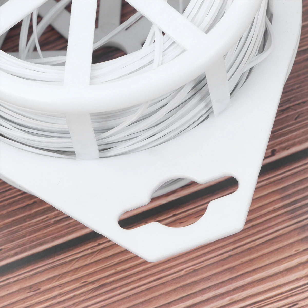 2pcs Garden Plant Tie Wire Strong Flexible Iron Wire With Plastic Coating For Securing Plants Flowers Shrubs To Trellis Stakes
2pcs Garden Plant Tie Wire Strong Flexible Iron Wire With Plastic Coating For Securing Plants Flowers Shrubs To Trellis Stakes
