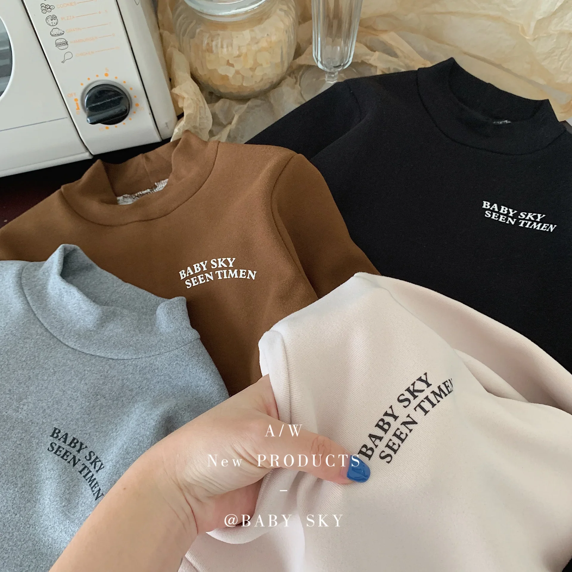 Children's Bottom Shirt Winter Korean Edition Boys' Letter Slim Fit Versatile Half High Neck Soft Bottom Shirt
Children's Bottom Shirt Winter Korean Edition Boys' Letter Slim Fit Versatile Half High Neck Soft Bottom Shirt