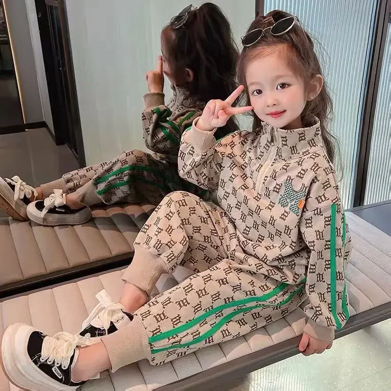 Autumn new girls' two-piece set fashion clothes stylish spring internet famous 2-9 years girls casual coat pants clothes suits
Autumn new girls' two-piece set fashion clothes stylish spring internet famous 2-9 years girls casual coat pants clothes suits