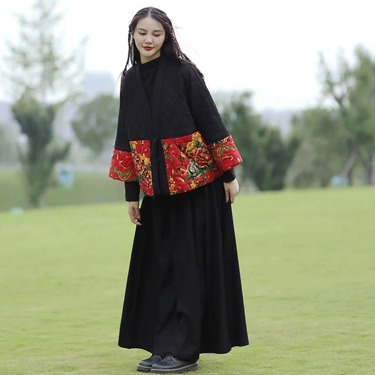 Осенне-зимняя теплая хлопковая куртка с длинными рукавами 3/4, кимоно с цветочным принтом и открытой передней частью, тонкое стеганое свободное короткое пальто в этническом стиле
Осенне-зимняя теплая хлопковая куртка с длинными рукавами 3/4, кимоно с цветочным принтом и открытой передней частью, тонкое стеганое свободное короткое пальто в этническом стиле