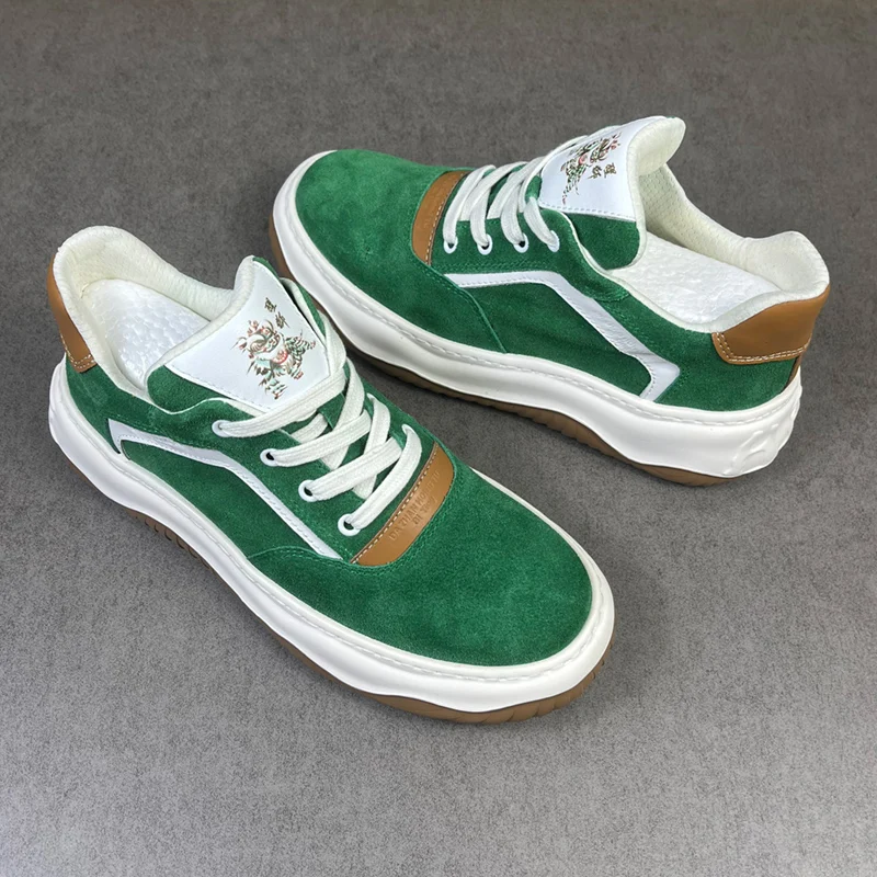 Зеленые элитные модные мужские всесезонные кроссовки из натуральной кожи в китайском стиле, новинка 2025, замшевые туфли дерби, спортивная уличная повседневная обувь
Зеленые элитные модные мужские всесезонные кроссовки из натуральной кожи в китайском стиле, новинка 2025, замшевые туфли дерби, спортивная уличная повседневная обувь